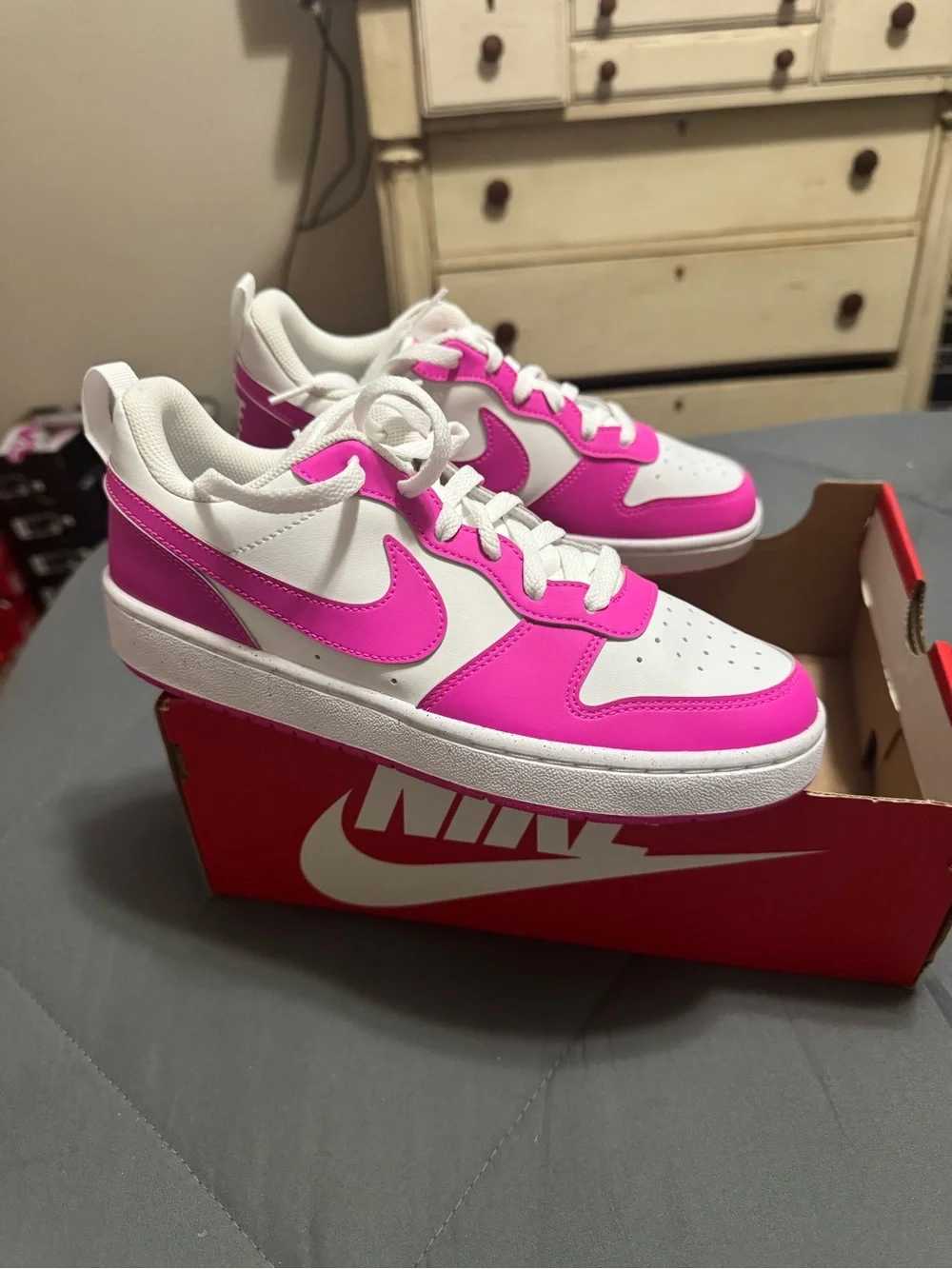 Nike Kids White and Hot Pink Low-Top Sneakers